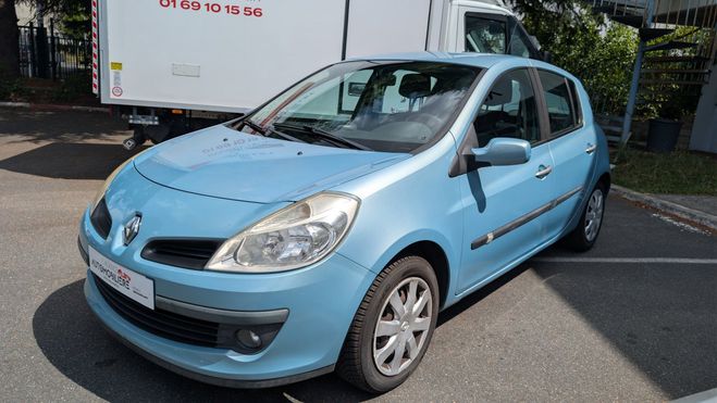 Renault Clio III 5 Portes 1.5 dCi 86 cv Bleu de 2009