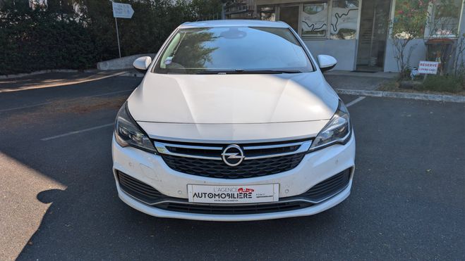 Opel Astra K Hatchback 1.4 i 16V Turbo 150 cv Blanc de 2017