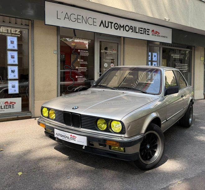 BMW Serie 3 E30 COUPE 318i 1.8 i 105cv BOITE AUTOMAT Beige de 1984