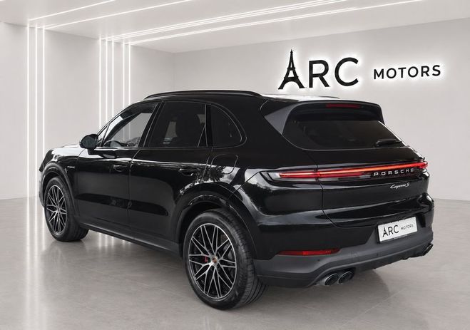 Porsche Cayenne Coup�? 519 ch ? Approved 1 990 -mois san Noir de 2024