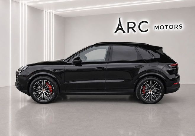 Porsche Cayenne Coup�? 519 ch ? Approved 1 990 -mois san Noir de 2024
