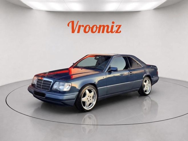 Mercedes Classe E coupe 3.2 320 ce 225cv prestige en s bon Bleu de 1993