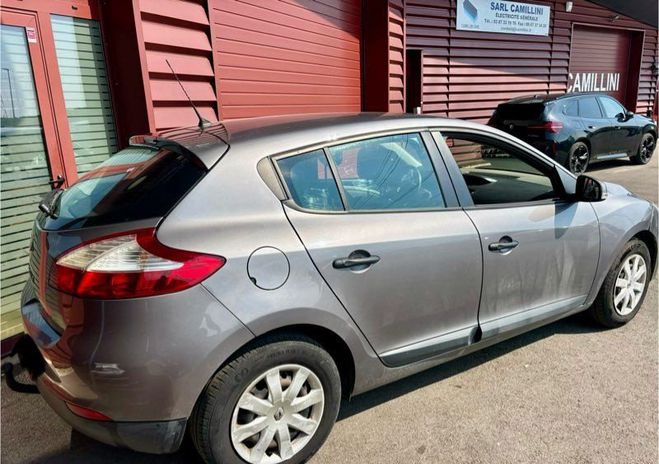 Renault Megane 1.5 dci 90cv pack confort climatisation  Gris de 2009