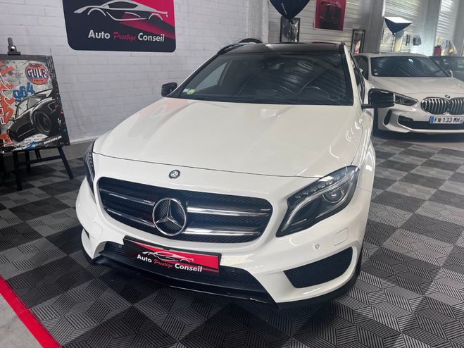 Mercedes Classe GLA 220 CDI 4-MATIC FASCINATION 7-G DCT PACK Blanc Alpin de 2015