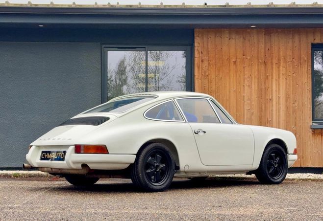 Porsche 911 2.2 - Restauration compl�te Blanc de 1970