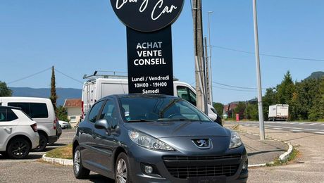 Peugeot 207 1.4 VTi 95ch Active 2011 d'occasion a Challes-les-Eaux (73)