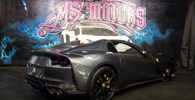 Ferrari 812 Superfast gts 6.5 v12 800 Gris de 2020