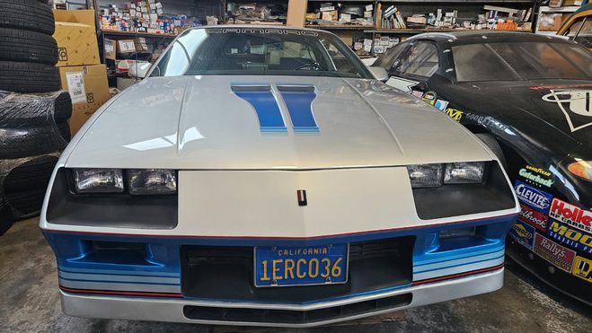 Chevrolet Camaro Z28 5.0L V8 Indianapolis Pace Car Argent M�tal de 1982