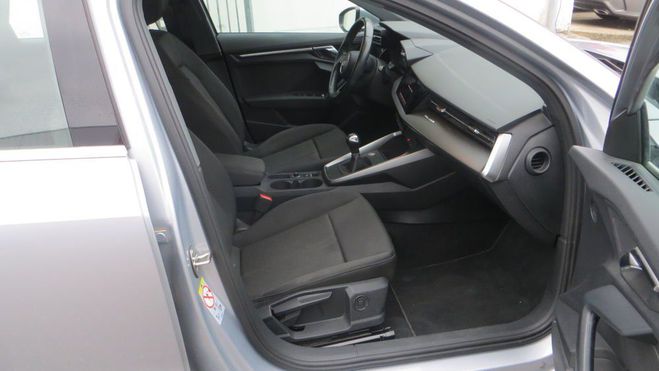Audi A3 Sportback 2.0 TDI 116 Business line , 1e Gris Clair de 2021