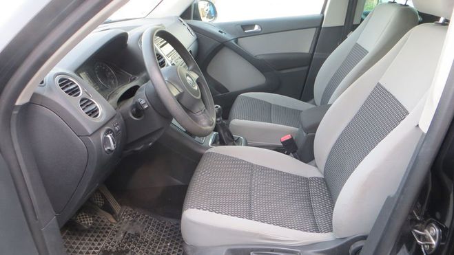 Volkswagen Tiguan 2.0 TDI 140 4Motion , carnet suivie avec Noir de 2010