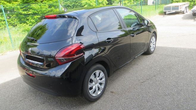 Peugeot 208 1.2 PureTech 82ch Urban Soul * 1ere main Noir de 2015