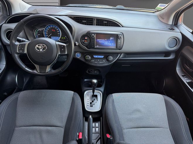 Toyota Yaris 100H DYNAMIC BUSINESS Blanc de 2016