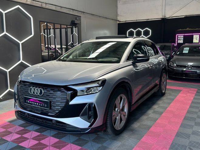Audi Q4 E-Tron S LINE 40 204 ch 82 kWh Camera de Gris de 2021