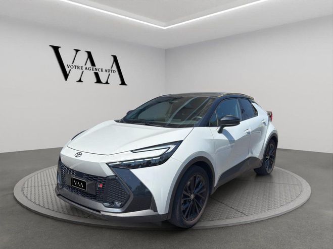 Toyota C HR 2.0 Hybride rechargeable 225 - BV CVT II BLANC de 2024