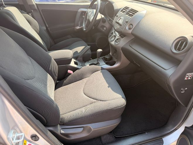 Toyota RAV 4 150 D-4D 4WD Lounge BVA Noir de 2011