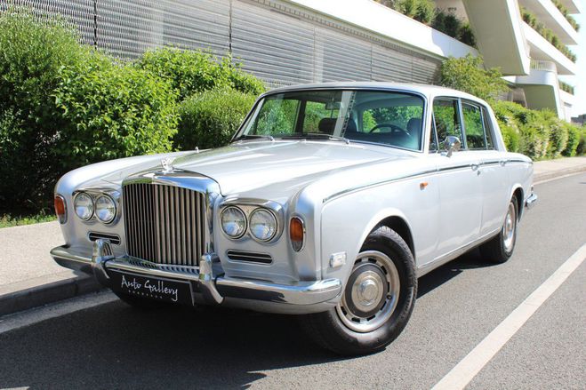 Bentley T1 LHD Gris Argent de 1974