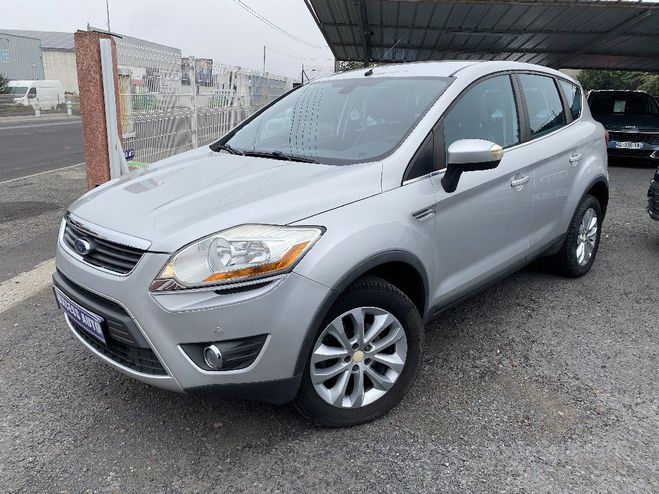 Ford Kuga 2.0 TDCi 140 DPF 4x2 Titanium Gris Clair de 2010