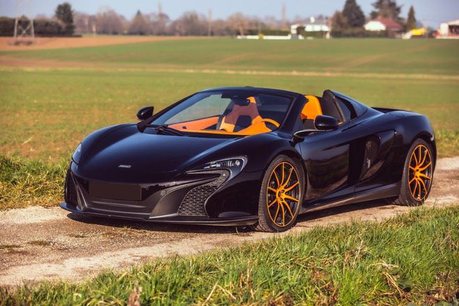 Mclaren 650 S Spider 3.8L V8 CH - 2�me main Immatricul Agrigan Black m�tallis� de 2015