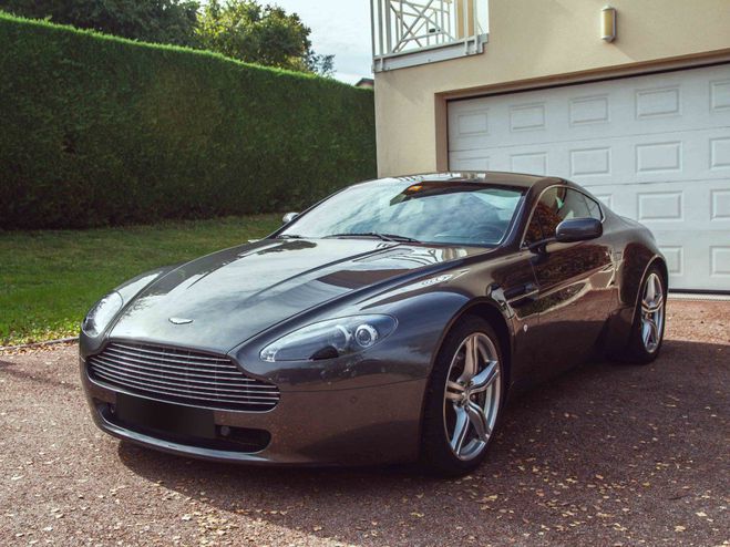 Aston martin V8 Vantage COUPE 4.7 N420 SPORTSHIFT BVS - Fran�ais M�t�orite Silver m�tallis� de 2009