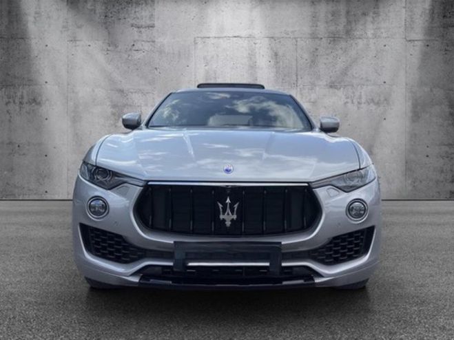 Maserati Levante 3.0i V6 S&S - 430 - BVA GranLusso S Q4 P grise maratea metallisee de 2018