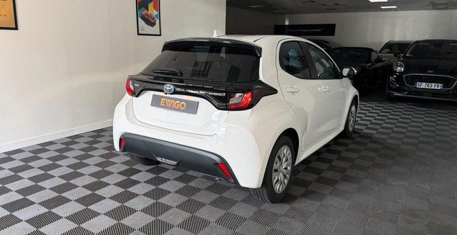 Toyota Yaris 1.5 114h 90 hybrid full-hybrid 0.8kwh dy Blanc de 2022
