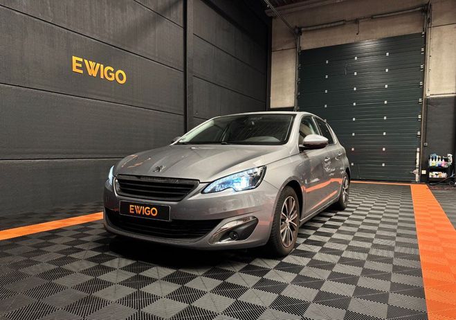 Peugeot 308 1.2 110Ch ALLURE CAMERA RECUL GPS BLUETO Gris de 2017
