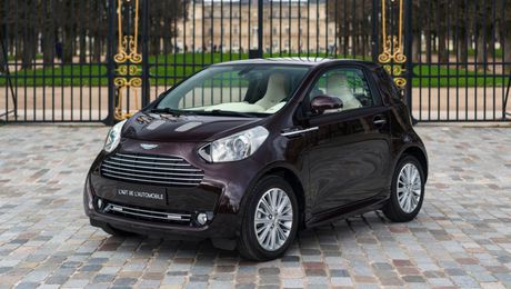 Aston martin Cygnet *Amethyst Red - Q Special* 2011 d'occasion a Paris (75)