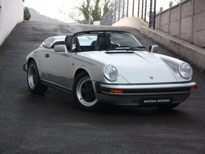 Porsche 911 3.2l SPEEDSTER caisse �troite argent m�tallis� de 1989