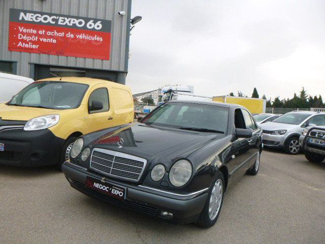 Mercedes Classe E 420 v8 El�gance A Gris de 1996
