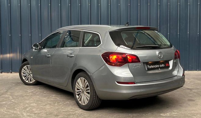 Opel Astra BREAK 1.7 CDTI 125 COSMO - Garantie 1 An Gris de 2011