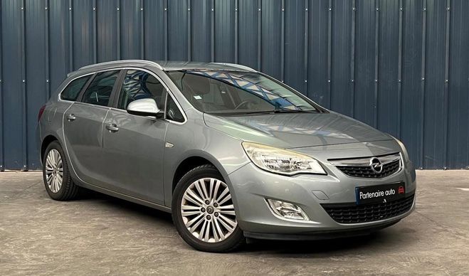 Opel Astra BREAK 1.7 CDTI 125 COSMO - Garantie 1 An Gris de 2011