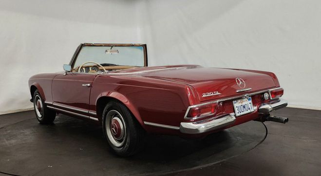 Mercedes 230 SL Pagode Bordeaux de 1966
