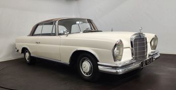 Mercedes 220