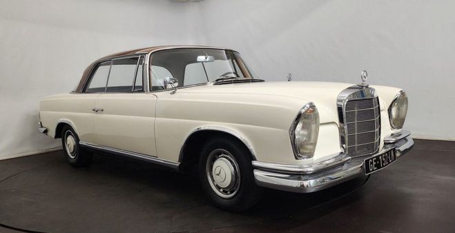Mercedes 220 SE coup� Blanc de 1965