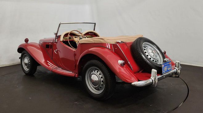MG TF 1500 Rouge de 1954