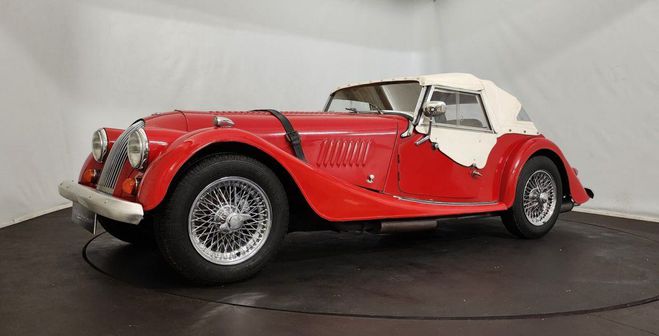 Morgan 4 4  Rouge de 1982