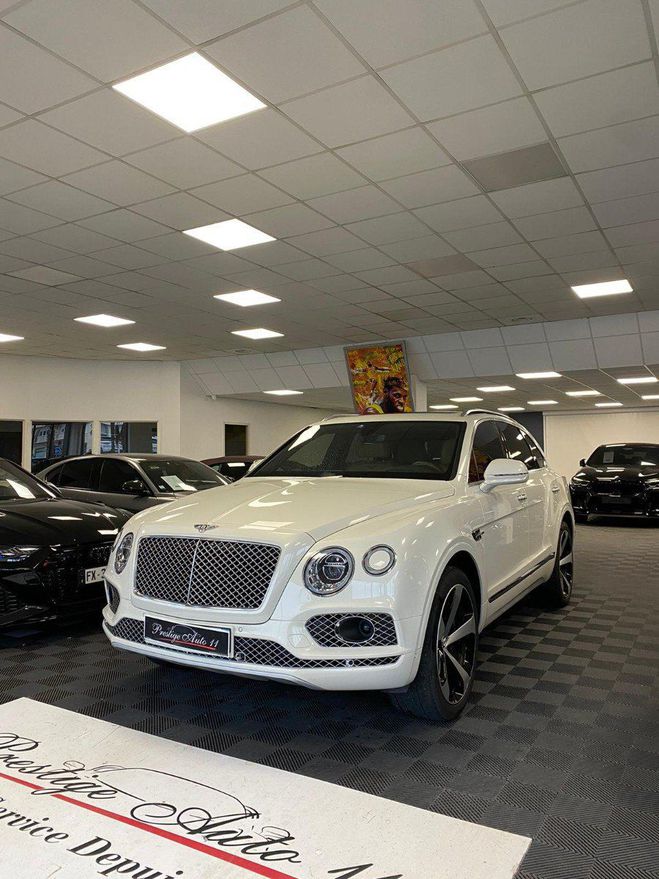 Bentley Bentayga 4.0 V8 550 CV Centenary Origine france 1 Blanc de 2019