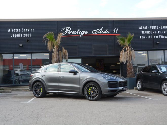 Porsche Cayenne COUPE E-HYBRID 462 CV Pack Sport Design  Gris de 2020