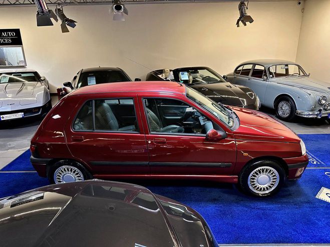 Renault Clio (B/C57) 1.8 95ch Baccara 5p ROUGE de 1996