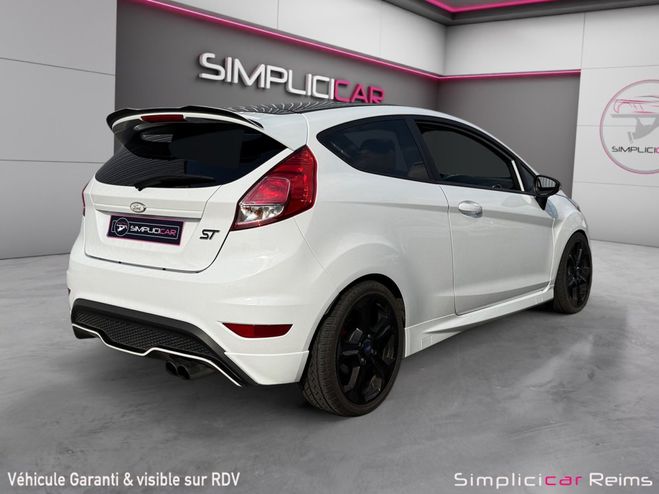 Ford Fiesta VI 1600 182 ECOBOOST ST Blanc de 2017