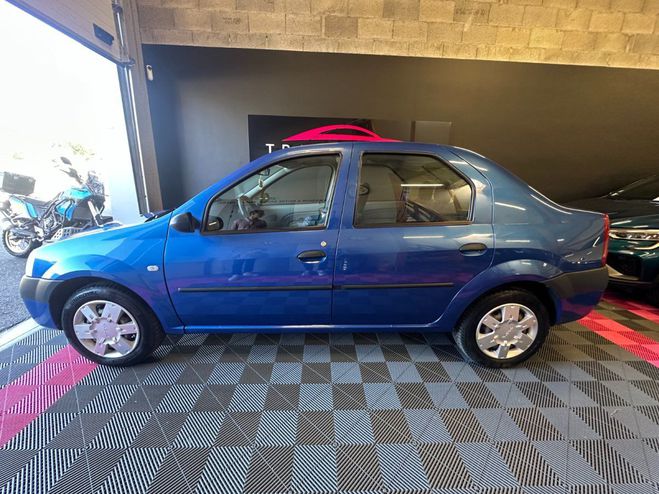 Dacia Logan 1.6 87ch - Finition Laur�ate - Suivi com Bleu de 2006