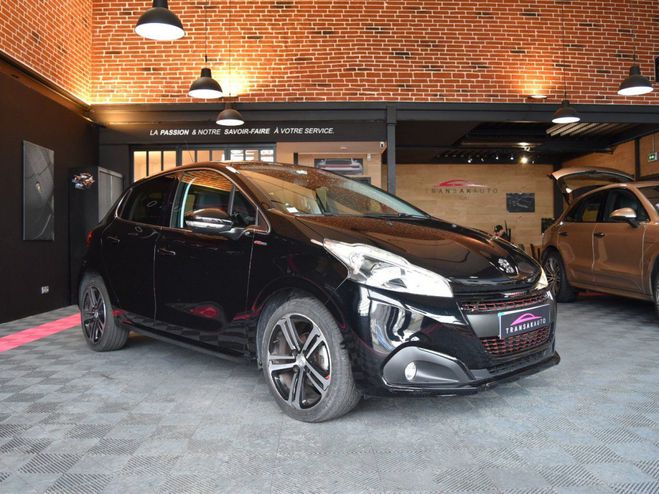 Peugeot 208 1.2 PureTech 110ch SS BVM5 GT Line Noir de 2018