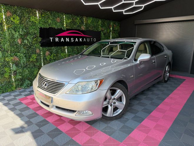 Lexus LS 460 Pack Pr�sident A ~ 381ch ~ Toit ouvr Gris de 2008