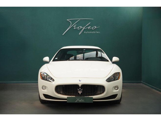 Maserati Gran Turismo S V8 4.7 440cv Boite F1 - Alcantara - Bo BLANC de 2010