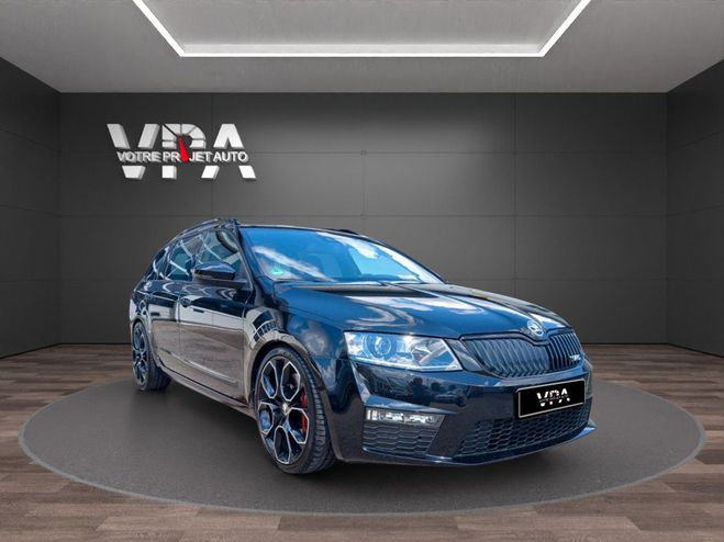 Skoda Octavia RS 2.0 FSI 300CH DSG6 TOIT OUVRANT SIEGE Noir de 2016