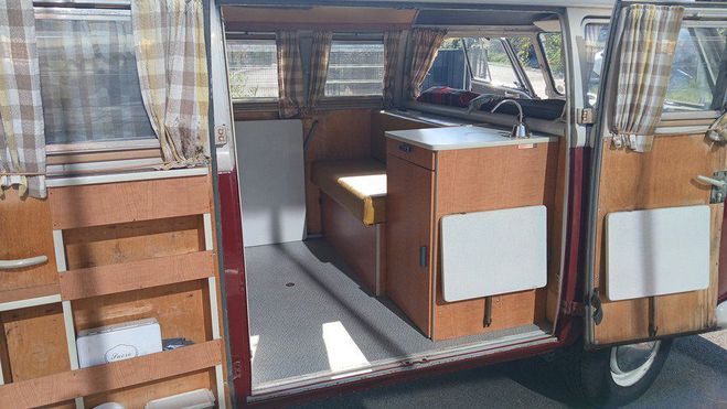 Volkswagen T1 WESTFALIA SO42 MOTEUR 1500 TYPE H CREME/BORDEAUX de 1967