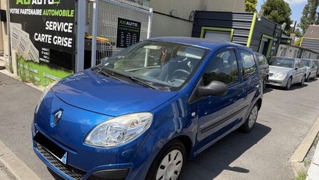 Renault Twingo II 1.2 16V 75CH DYNAMIQUE 2009 d'occasion a Harnes (62)