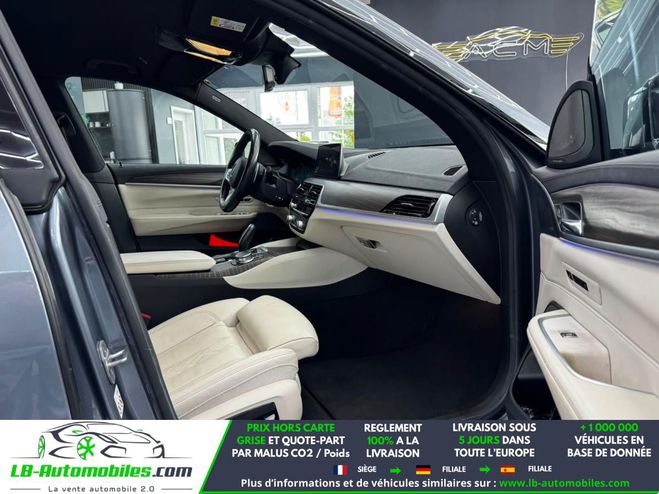 BMW Serie 3 330i 258 ch BVA Bleu M�tallique de 2018