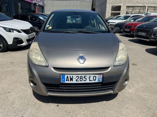 Renault Clio (2) 1.5 DCI 70 DYNAMIQUE 5P EURO5 CTOK M Gris de 2010