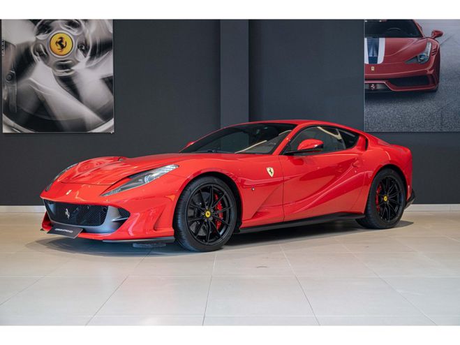 Ferrari 812 Superfast 6.5 V12 800 ROUGE - ROSSO CORSA de 2018